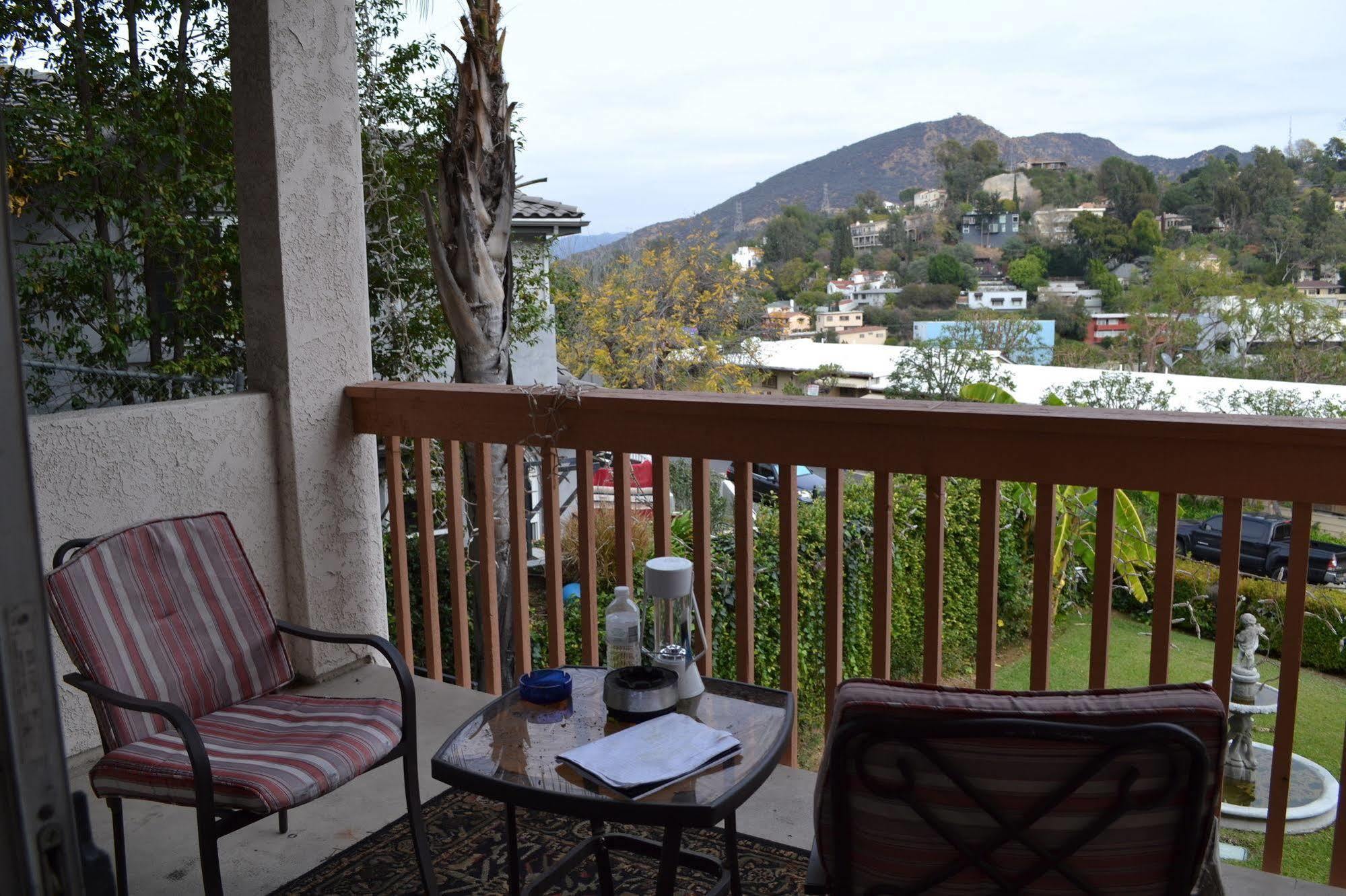 Bed And Breakfast In Hollywood Hills Los Angeles Extérieur photo