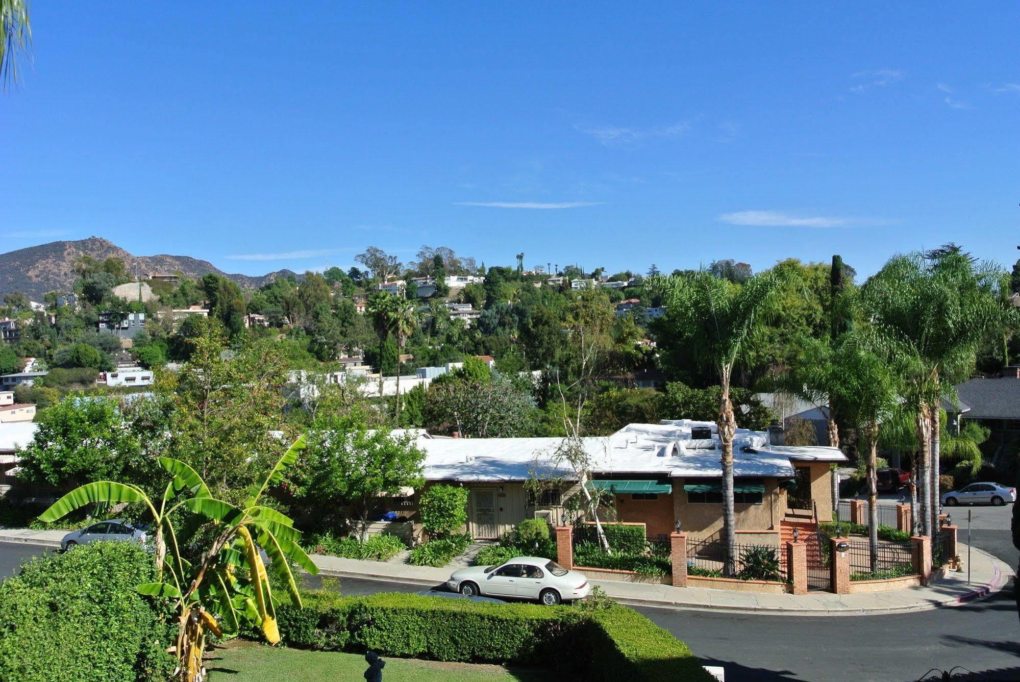 Bed And Breakfast In Hollywood Hills Los Angeles Extérieur photo