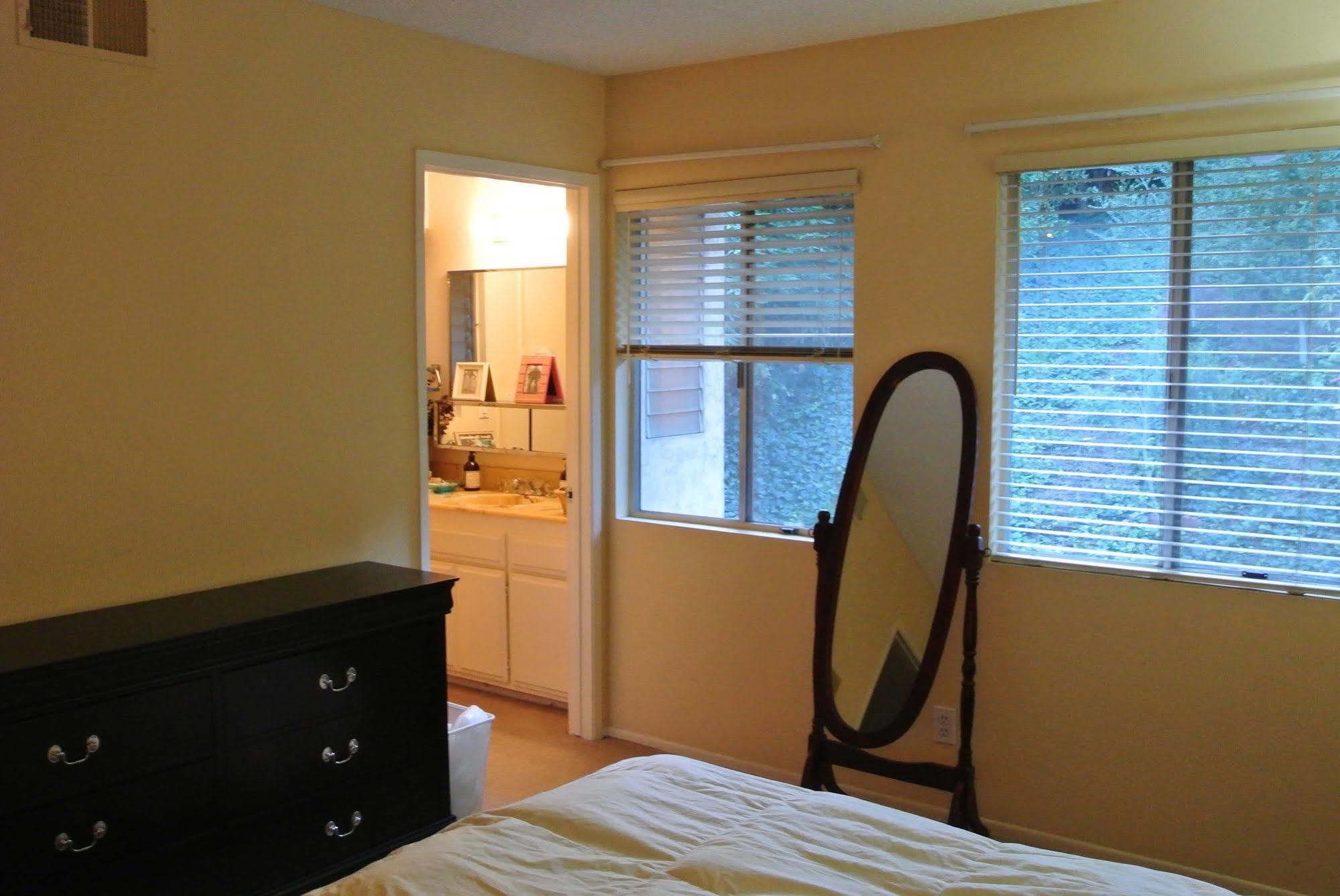 Bed And Breakfast In Hollywood Hills Los Angeles Extérieur photo